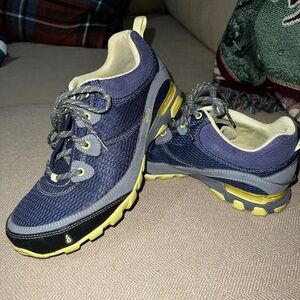 Ahnu hiking shoes - very gently worn